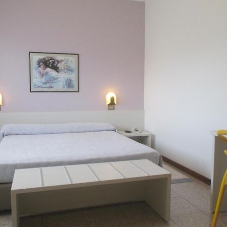 Hotel O'Scugnizzo 2 Belluno Luaran gambar