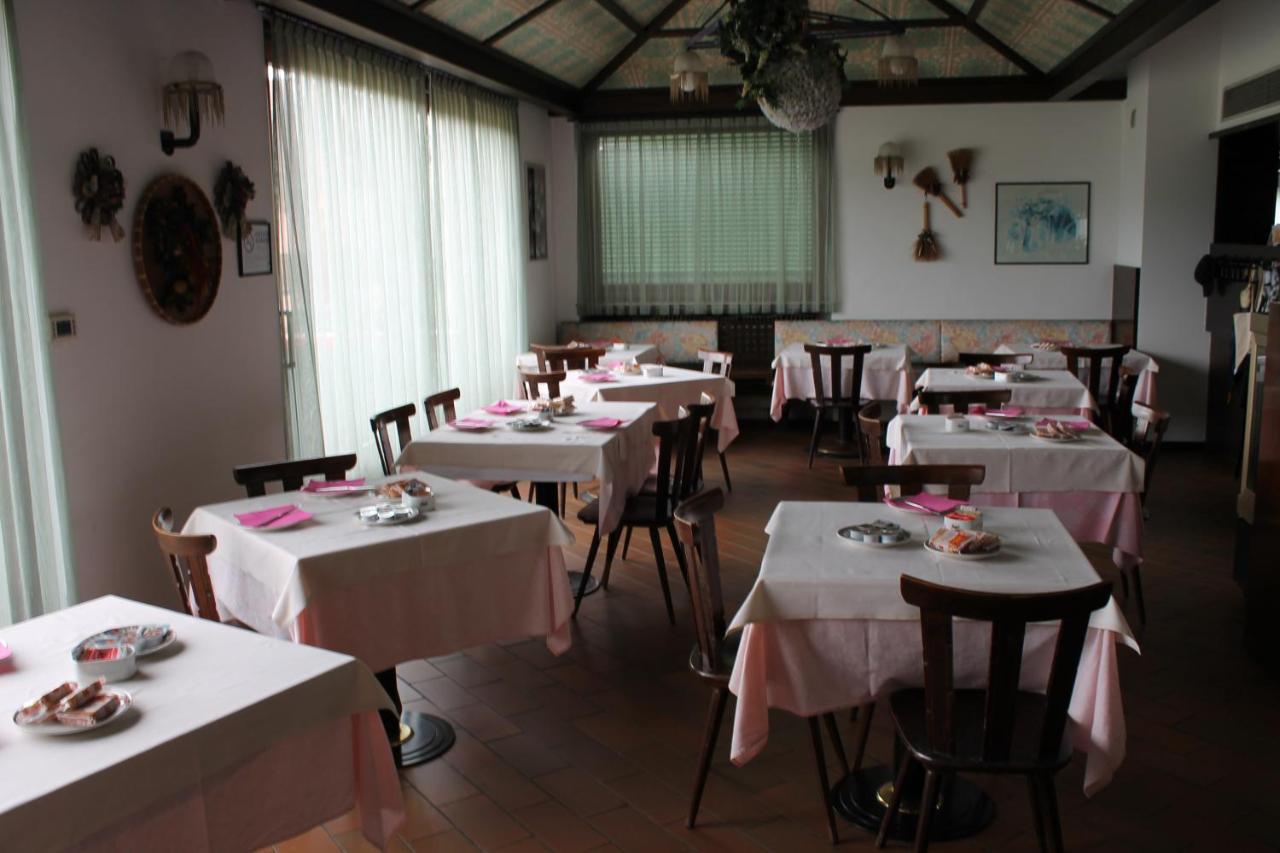Hotel O'Scugnizzo 2 Belluno Luaran gambar