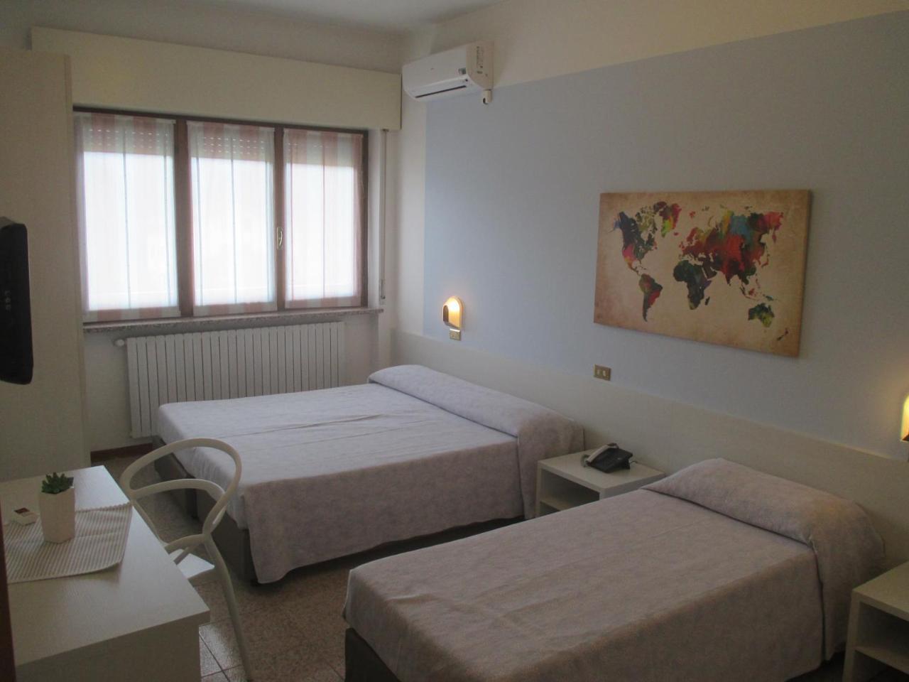 Hotel O'Scugnizzo 2 Belluno Luaran gambar