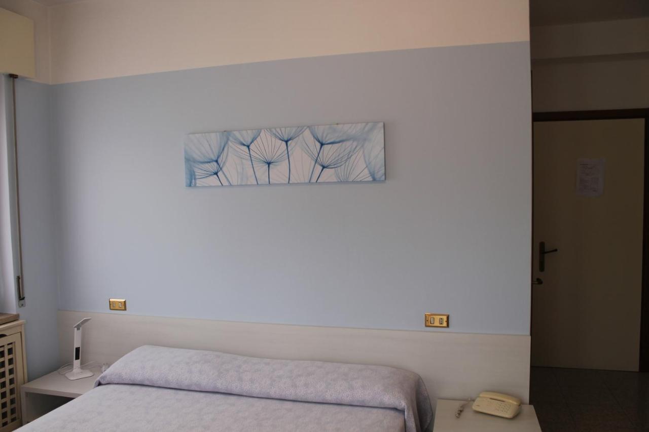 Hotel O'Scugnizzo 2 Belluno Luaran gambar