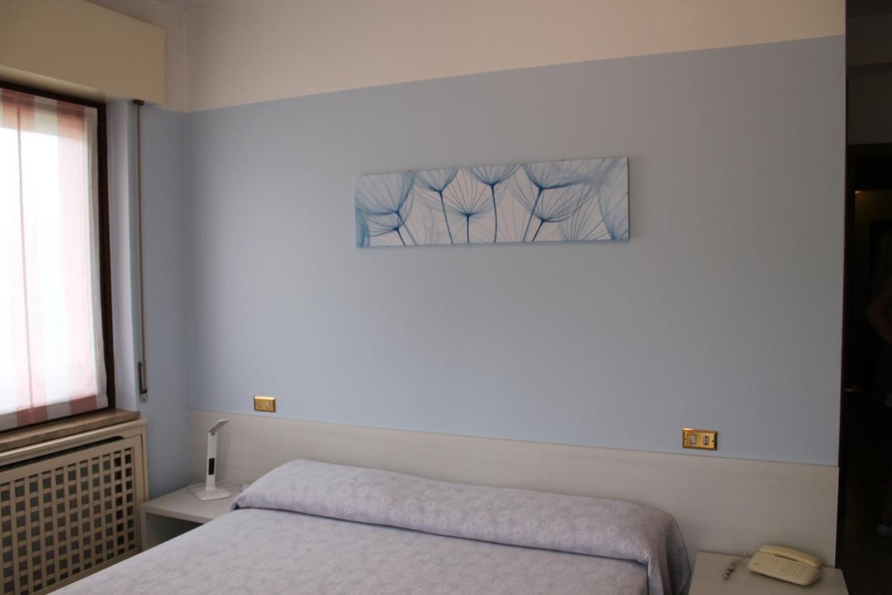 Hotel O'Scugnizzo 2 Belluno Luaran gambar