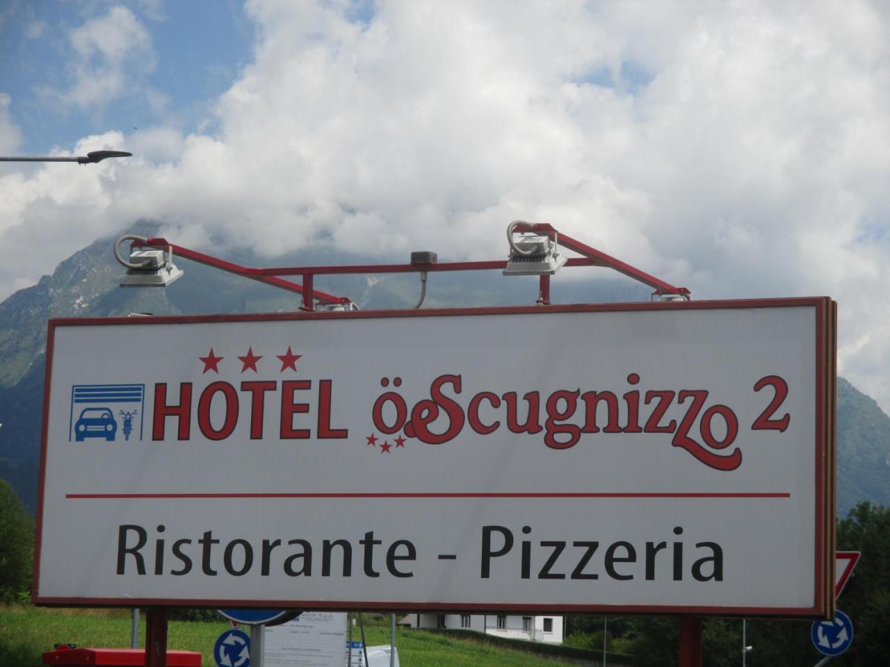 Hotel O'Scugnizzo 2 Belluno Luaran gambar