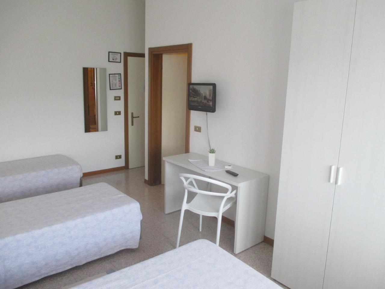 Hotel O'Scugnizzo 2 Belluno Luaran gambar