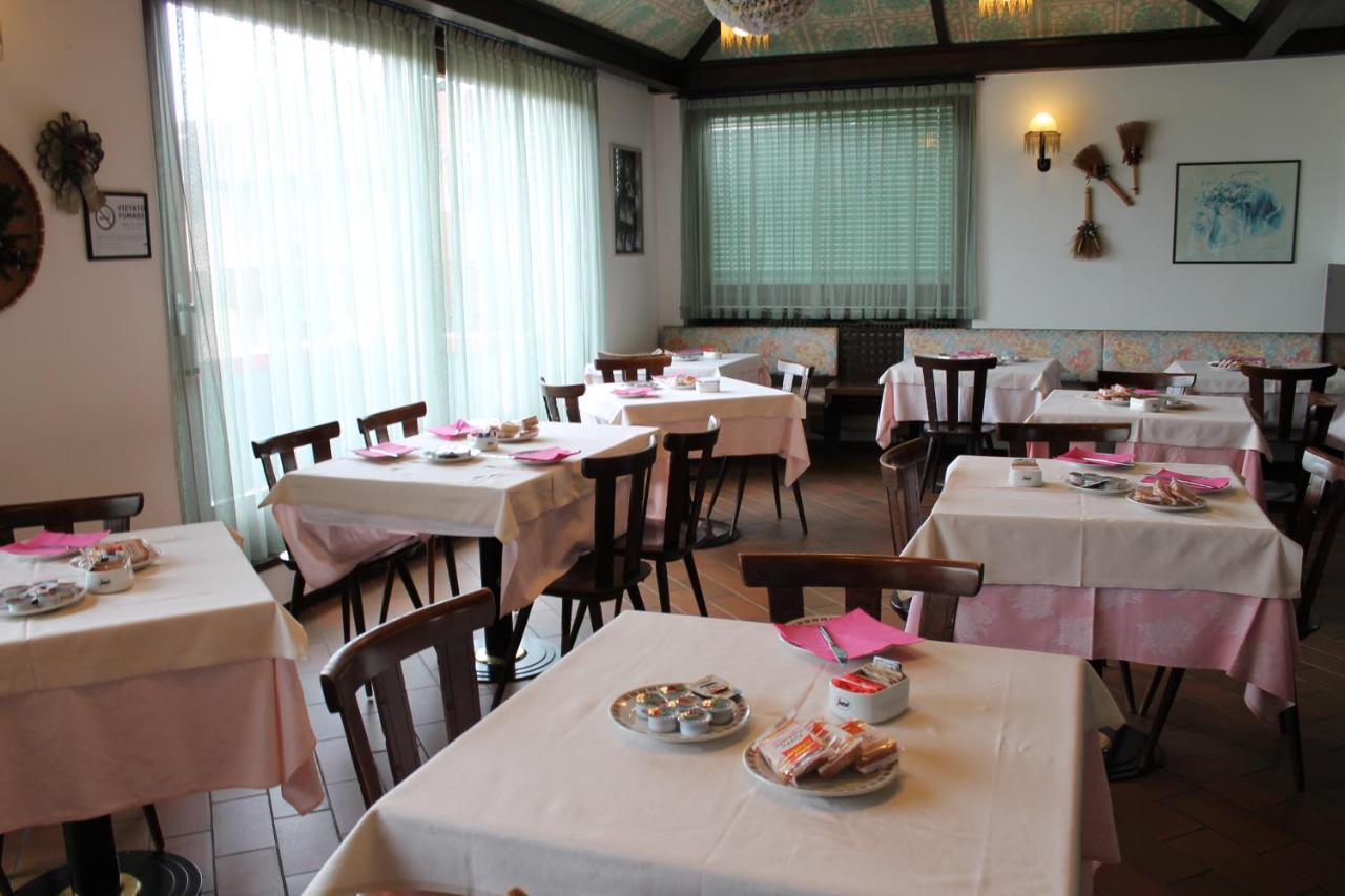 Hotel O'Scugnizzo 2 Belluno Luaran gambar