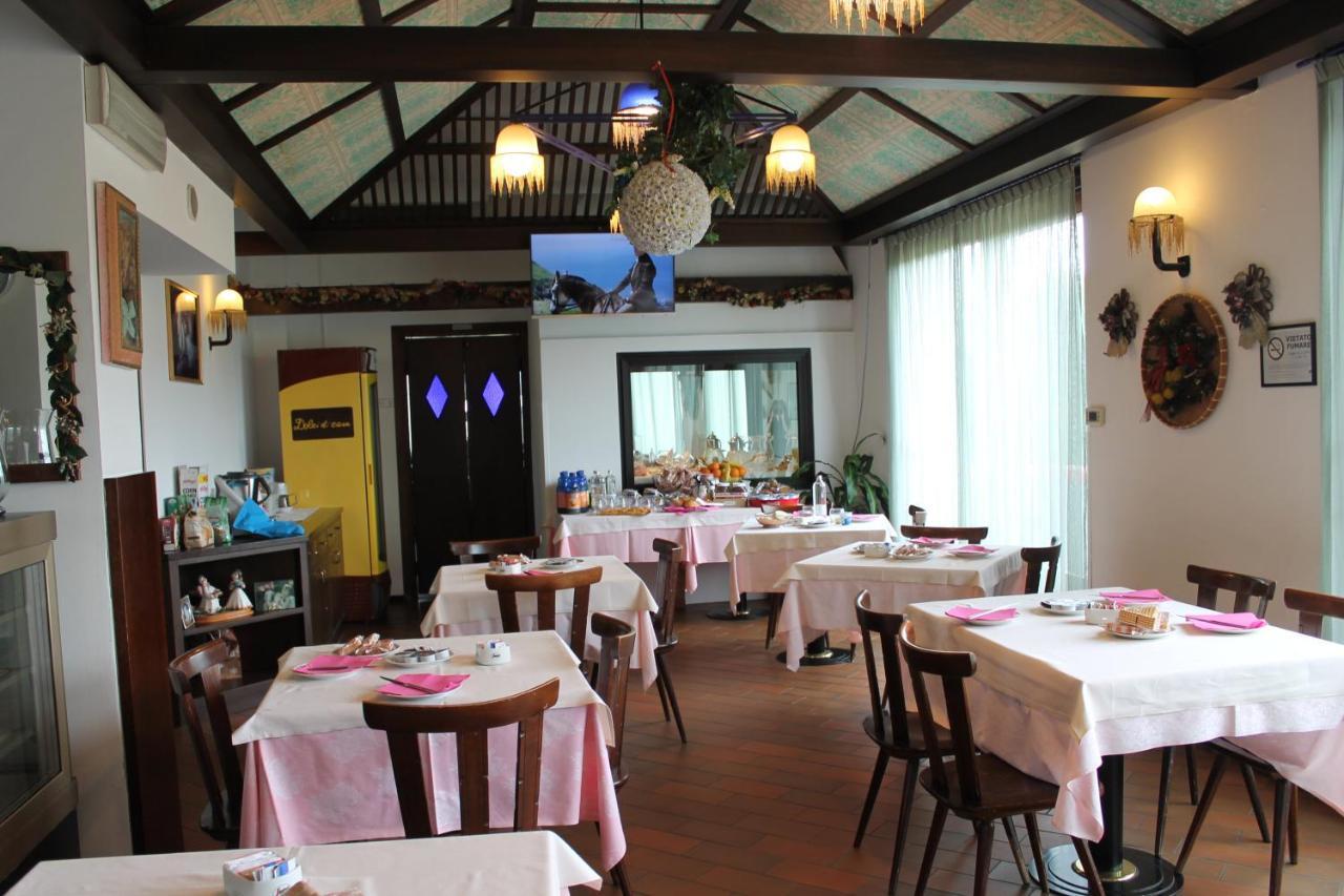 Hotel O'Scugnizzo 2 Belluno Luaran gambar